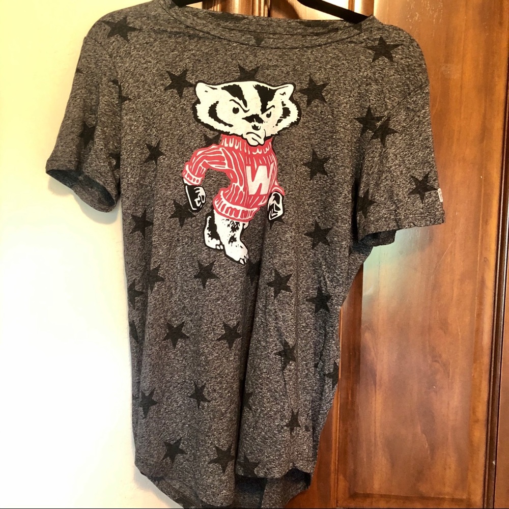 Tailgate Gray Bucky Badger Tee UW Madison NEW M